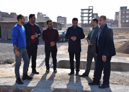 بازدید فرماندار میاندوآب از پروژه احداث ساختمان جدید انتقال خون شهرستان