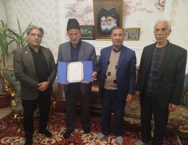 تجلیل از خیر مدرسه ساز در میاندوآب