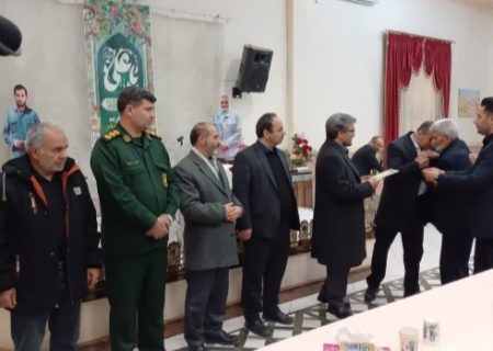 تکریم پدران شهدا ،غرس نهال و دیدار با خانواده‌ شهدا و جانبازان در میاندوآب