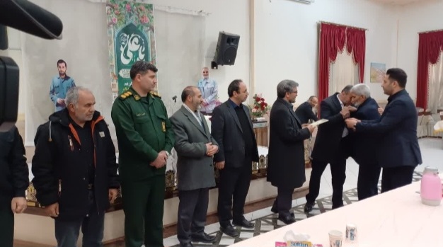 تکریم پدران شهدا ،غرس نهال و دیدار با خانواده‌ شهدا و جانبازان در میاندوآب