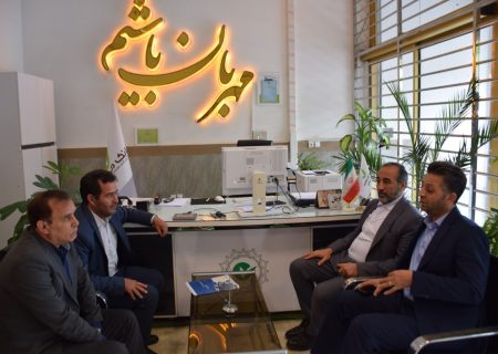 ادامه بازدیدهای سرزده فرماندار میاندوآب از دستگاه های اجرایی و خدمات رسان