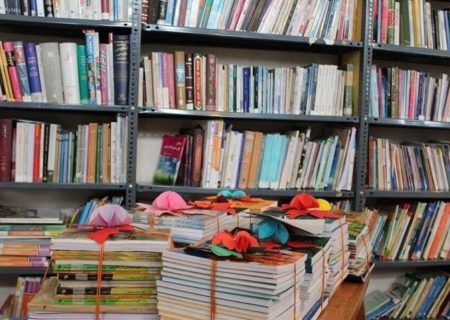 ۲ هزار کتاب به کتابخانه‌های میاندوآب اهدا شد
