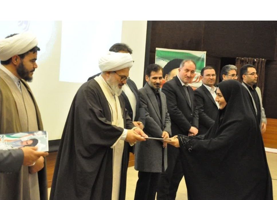 تجلیل از دانشجویان نمونه میاندوآب 